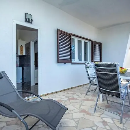 Uvala Scott Silvija * クラリェヴィツァ